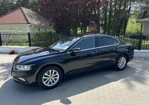 volkswagen Volkswagen Passat cena 74899 przebieg: 168000, rok produkcji 2020 z Opatów